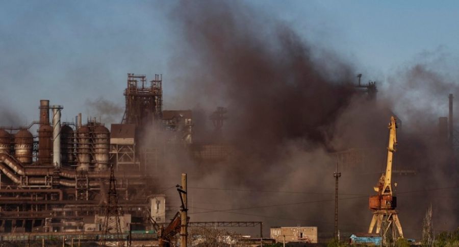 Песков сообщил, что украинские военные могут покинуть завод «Азовсталь», сложив оружие