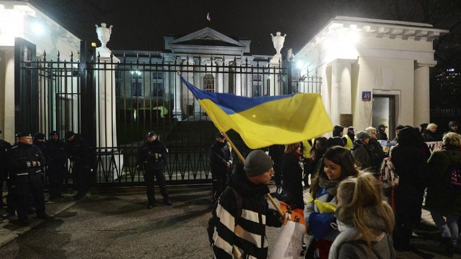 Жители Польши рекомендовали украинским беженцам пойти работать или убраться на Родину
