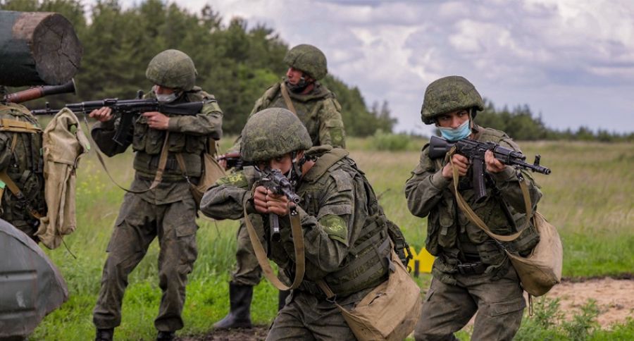 РВ: российские десантники штурмуют позиции украинских боевиков