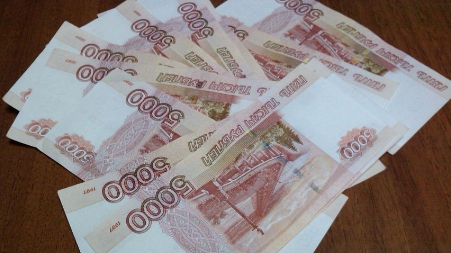 Российским пенсионерам выплатят от 50 до 75 тысяч рублей с 12 мая