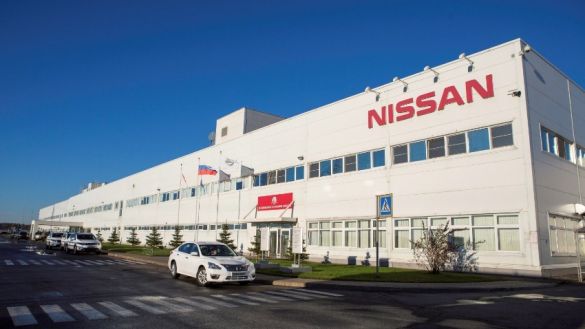 Минпромторг инициирует переговоры с Nissan из-за простоя завода в Санкт-Петербурге