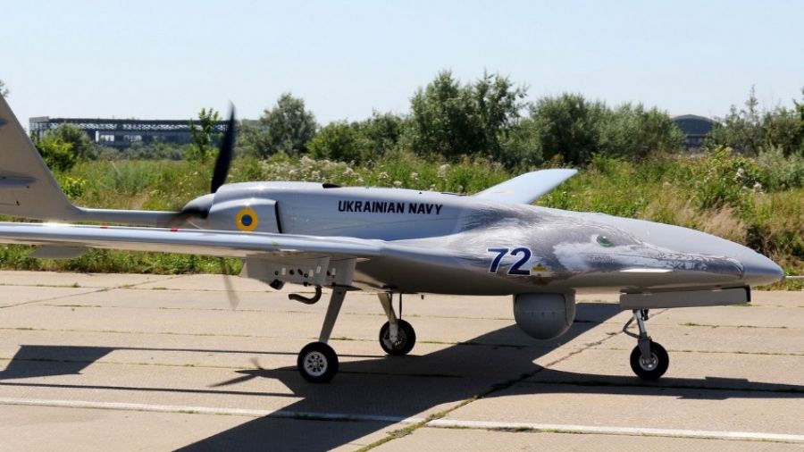 Avia.pro: ударом крылатой ракеты уничтожена стоянка дронов Bayraktar TB2 и истребителей