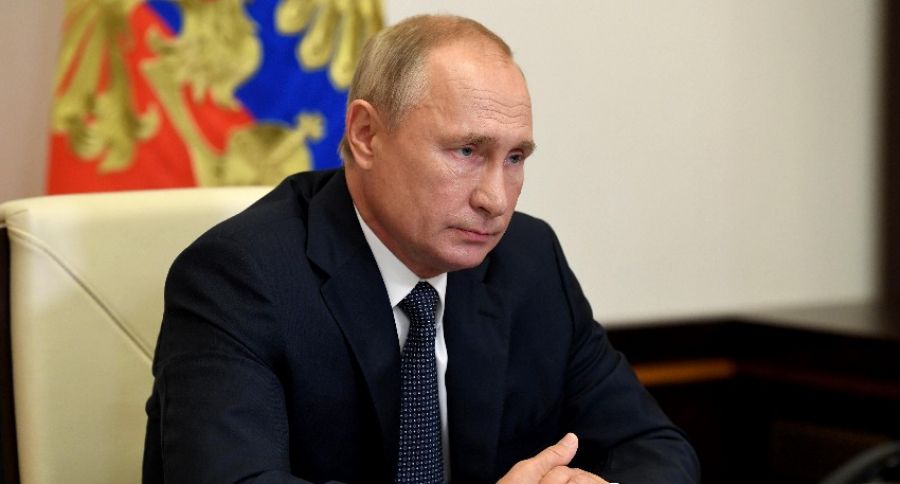 "Не карьерист, а служака": Путин оценил нового главу МЧС