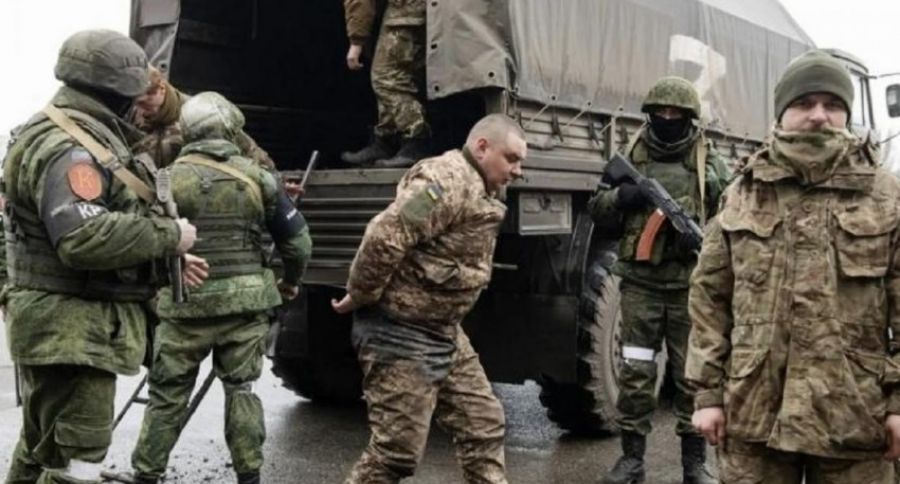 Командир "Азова" Денис Прокопенко сдался в плен российским военным