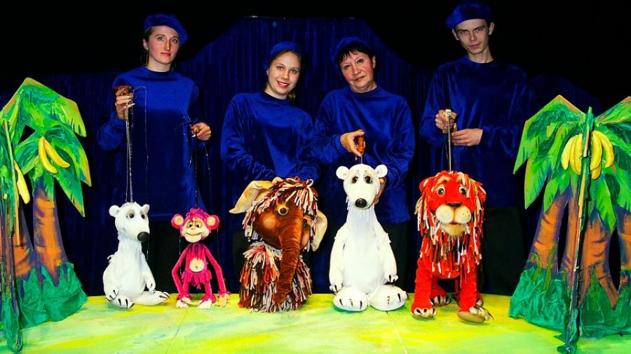 МК: что происходит в сфере культуры в находящемся под огнем ВСУ городе Луганске в ЛНР