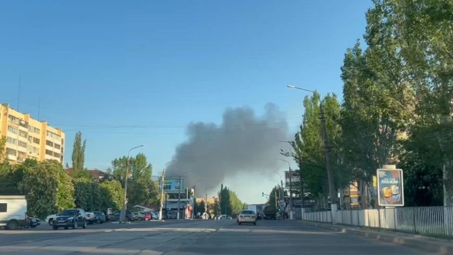 РВ: Украинские СМИ публикуют кадры последствий удара по заводу в Луганске крылатыми ракетами