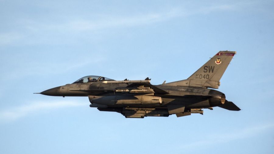Французский генерал Пинатель назвал реальные причины поставок истребителей F-16 Украине