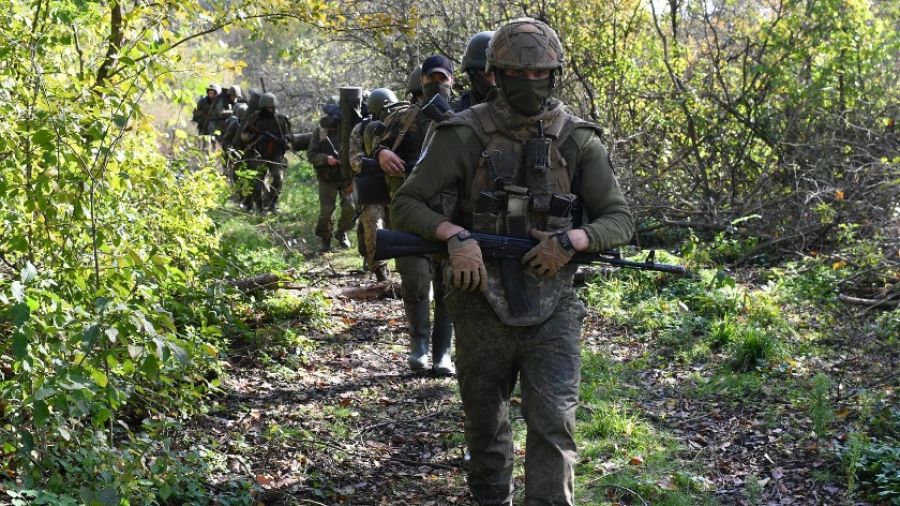 РВ: военнослужащие ЧВК «Вагнер» начали массированный штурм «дороги жизни» ВСУ для прорыва