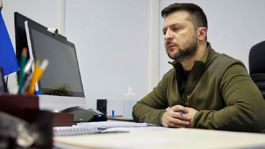 В офисе Зеленского заявили о принятии решения передачи F-16 Украине