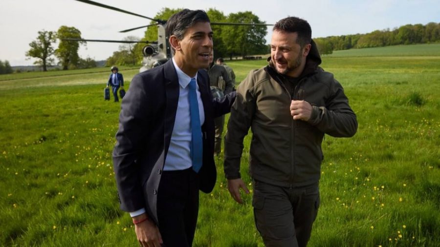 МК: Аудитория DE раскритиковала правительство Британии за очередную военную помощь Украине