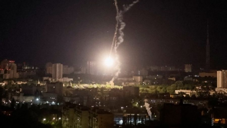 МК: ЗРК Patriot потерял 32 ракеты при попытке сбить российскую ракету "Кинжал" В Киеве