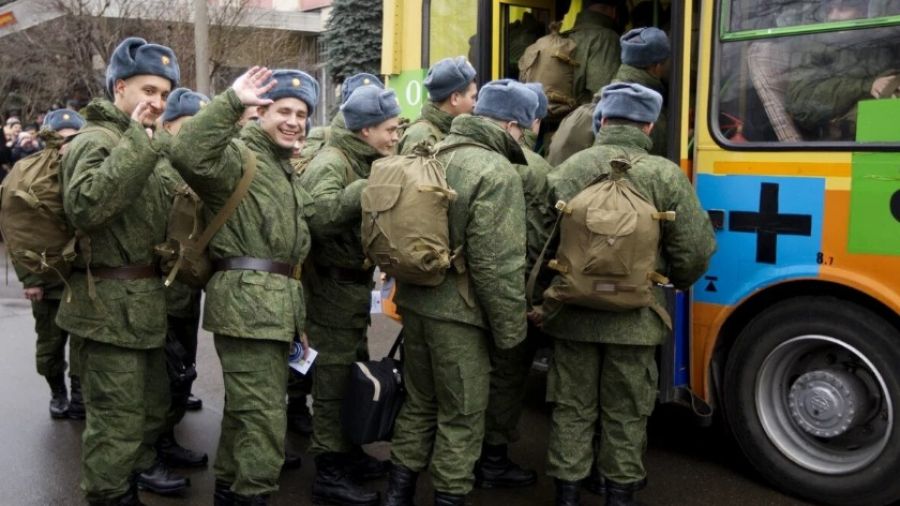 URA.RU: Генерал Соболев проинформировал, для чего неслуживших россиян вызывают на сборы