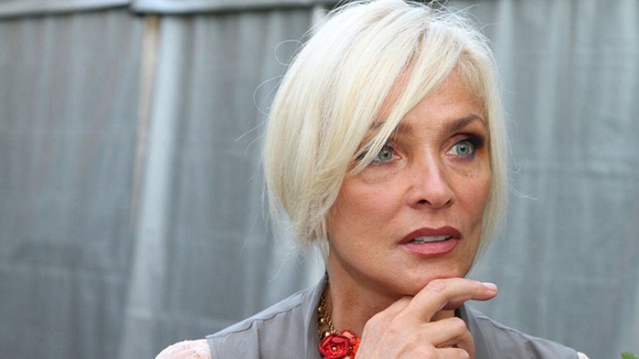 От Лаймы Вайкуле отвернулись латвийские друзья после ее одобрения сноса памятников ВОВ