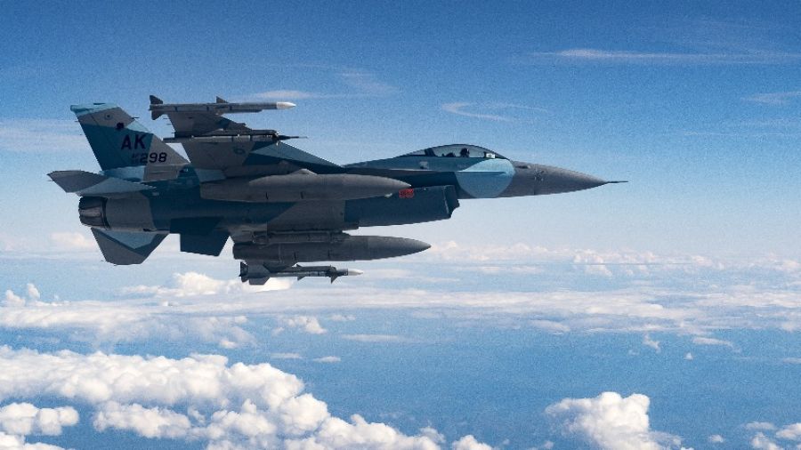 URA.RU: Матвийчук проинформировал, что истребители F-16 ВВС США поставят на Украину осенью