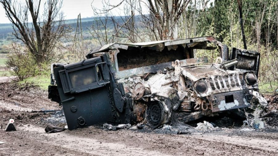 RusVesna показала кадры "геноцида" американских Humvee в Бахмуте бойцами ЧВК "Вагнер"