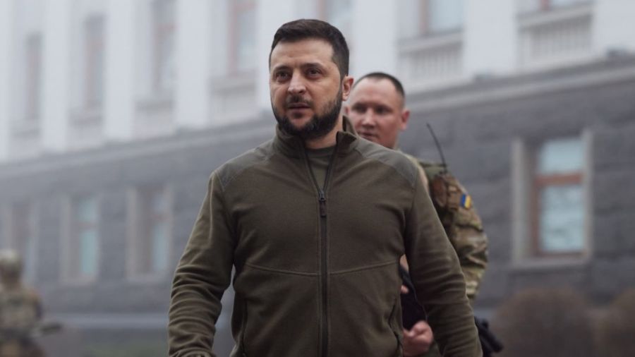 Bild: Президент Украины Зеленский едва не лишился смартфона в ходе визита в Германию