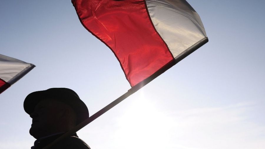 Niezalezny Dziennik Polityczny: помогая Украине, Польша разрушает собственную страну