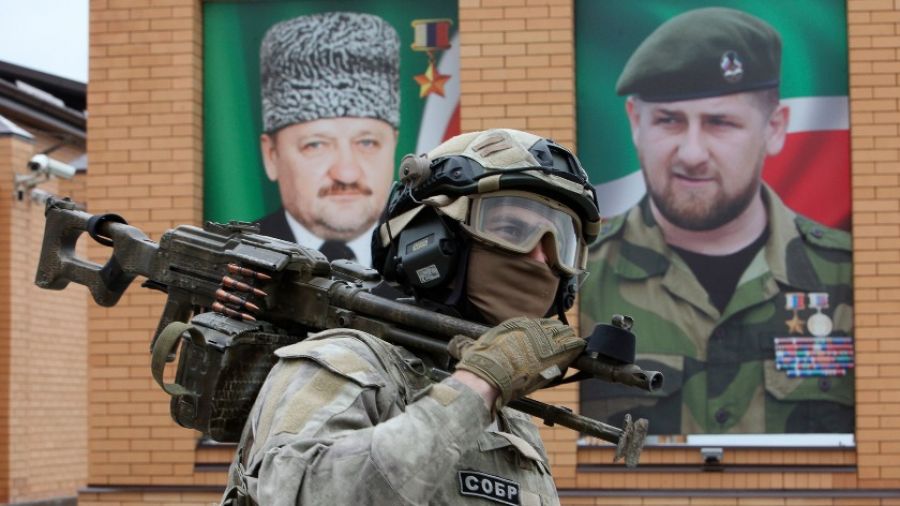 Кадыров: "Ахмат" выдвинулся в Бахмут на замену ЧВК "Вагнер"