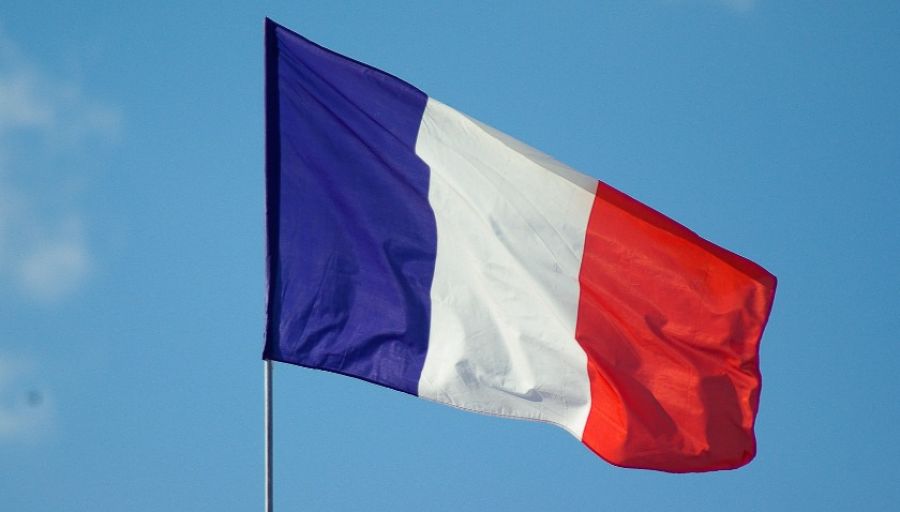Французский политик Флориан Филиппо: Париж поставляет ВСУ оружие, необходимое армии Франции