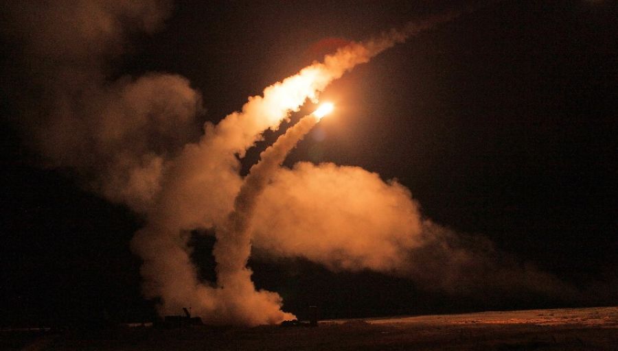 «Надо действовать»: Зеленский назвал падение ракет в Польши «существенной эскалацией»