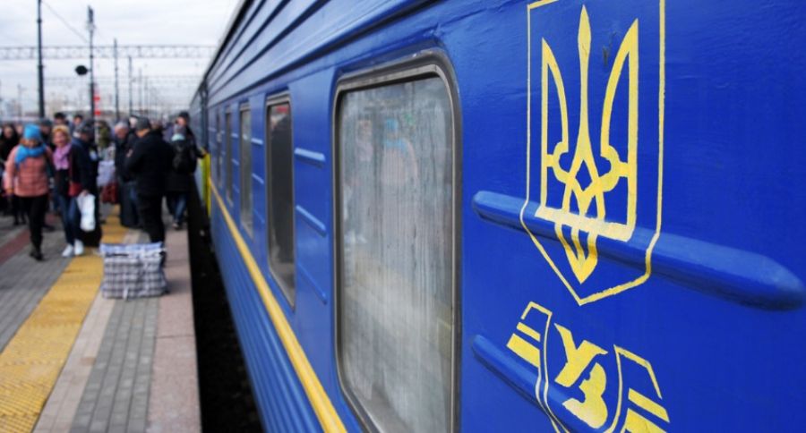 МК: Украинская железная дорога возобновила работу после масштабных проблем с электроснабжением