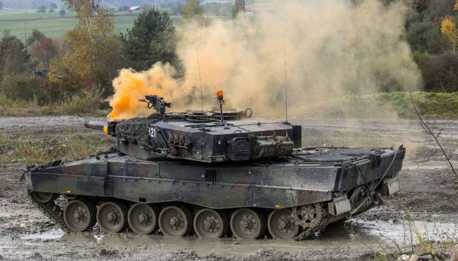 ВО: Чешские танкисты пересаживаются с ОБТ Т-72 на Leopard 2A4