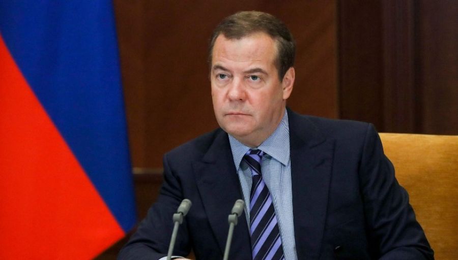 МК: Дмитрий Медведев раскритиковал «кликушество» после вывода войск РФ из Херсона