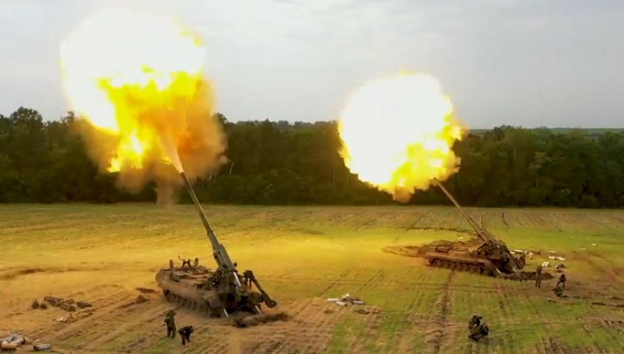 МО: Военнослужащие РФ уничтожили бронетехнику и личный состав ВСУ на одном из направлений