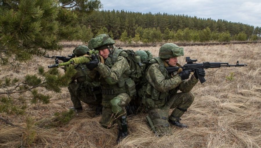 Минобороны РФ: Мобилизованный Виталий показал быт подразделения ВС России на передовой