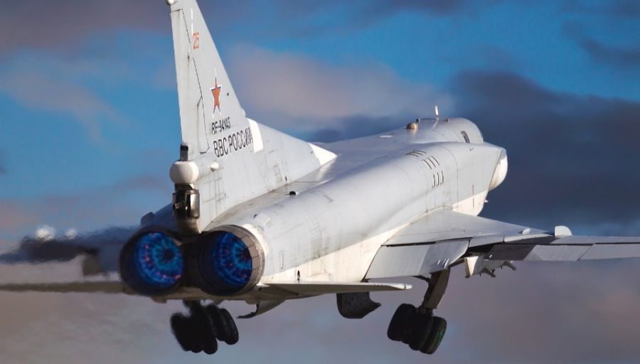 Ту-22М3 ВКС РФ нанесли серию ударов сверхзвуковыми «убийцами авианосцев» по Украине