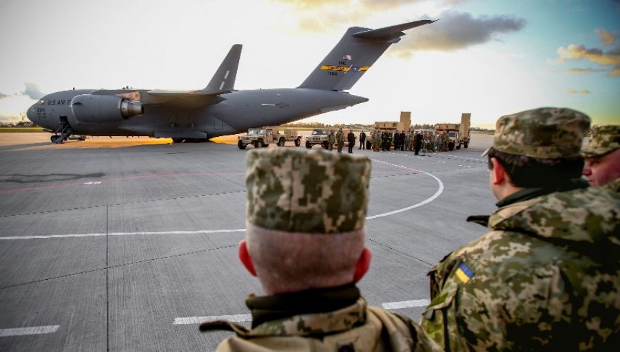 Читатели Breitbart News Network требуют отказаться от военной помощи Украине