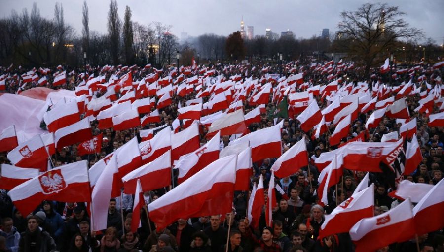 МК: Поляки в День независимости заставляли украинцев отказаться от "бандеровских" убеждений
