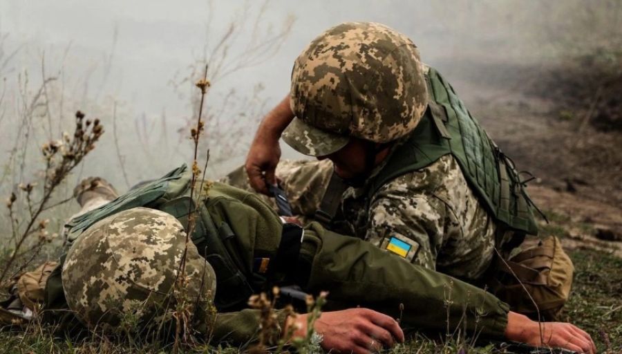 "СП": ВСУ "двухсотых" уже устали считать, "трехсотых" оставляют на поле боя под Бахмутом