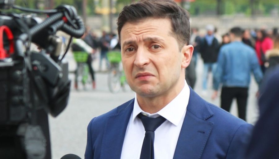 «Поднос опустел»: Захарова раскрыла причину неуверенности Зеленского