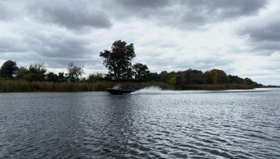 МК: Появились кадры переправы российских солдат через Днепр