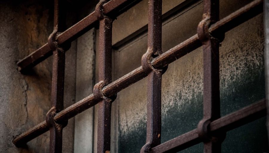 МК: Воевавший за Украину школьник из Москвы устроил погром в колонии