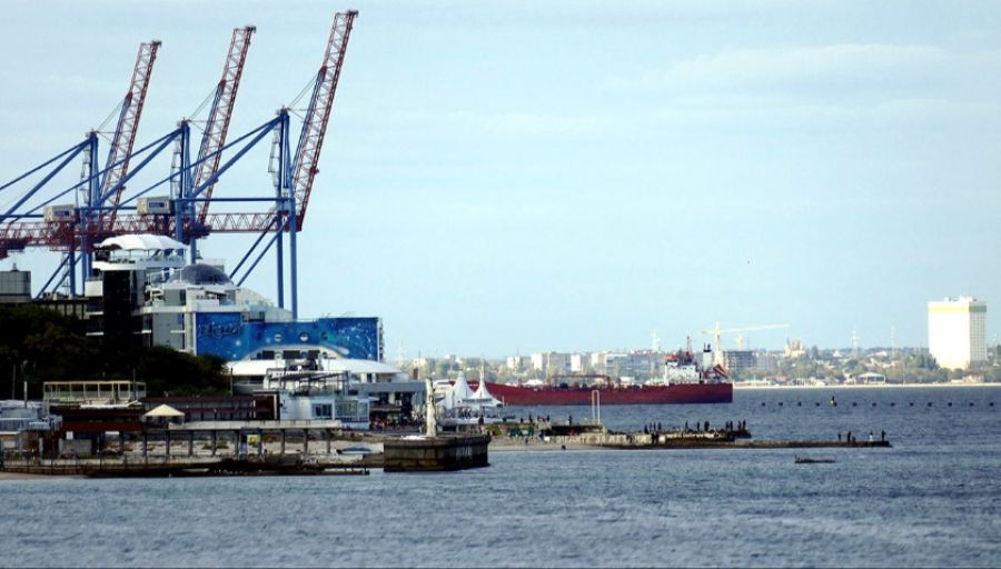 Группа из пяти сухогрузов вышла из Одесского порта