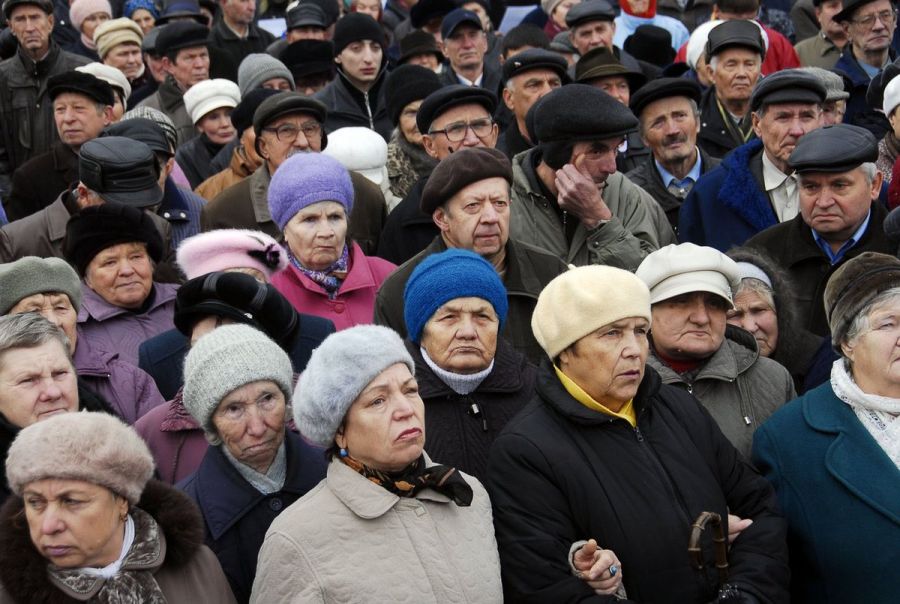 Неработающих пенсионеров ждет выплата по 20 тысяч рублей от ПФР
