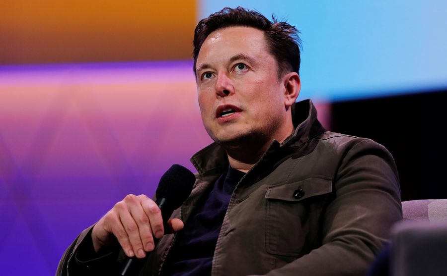 Илон Маск лишился 50 млрд долларов после опроса в «Twitter2 о продаже акций «Tesla»