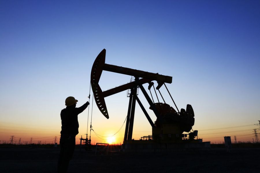 ОПЕК+ отказался наращивать добычу нефти в декабре по требованию Байдена