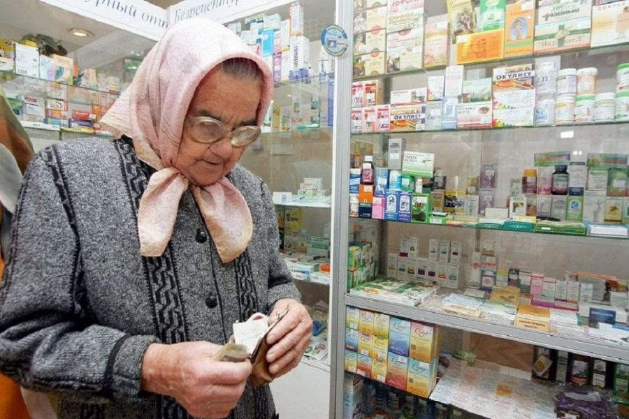 Российским льготникам начали оформлять электронные сертификаты для покупки товаров
