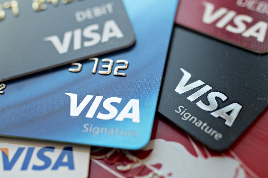 Visa отменит комиссию за переводы по номеру телефона с 1 апреля 2022 года