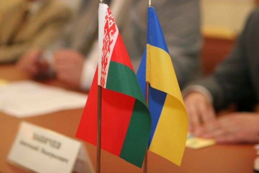 Белоруссия возобновила поставки энергии на Украину