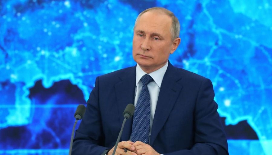 Читатели Daily Mail восхитились физической формой Владимира Путина и его навыками владения СВД