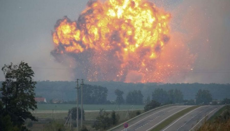 RusVesna: Ракетный удар наносится по Украине, слышны взрывы в западных областях