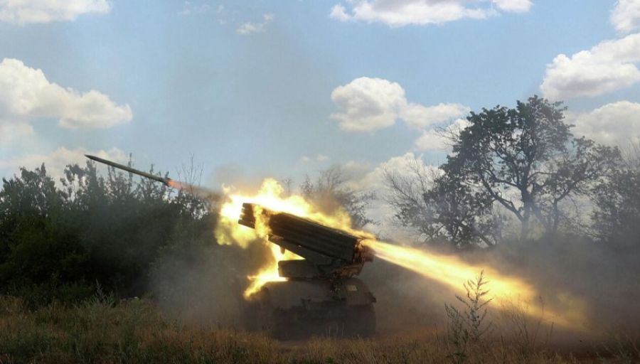 РВ: ВСУ наносят массированные удары по Донецку и Ясиноватой из артиллерии и РСЗО "Град"