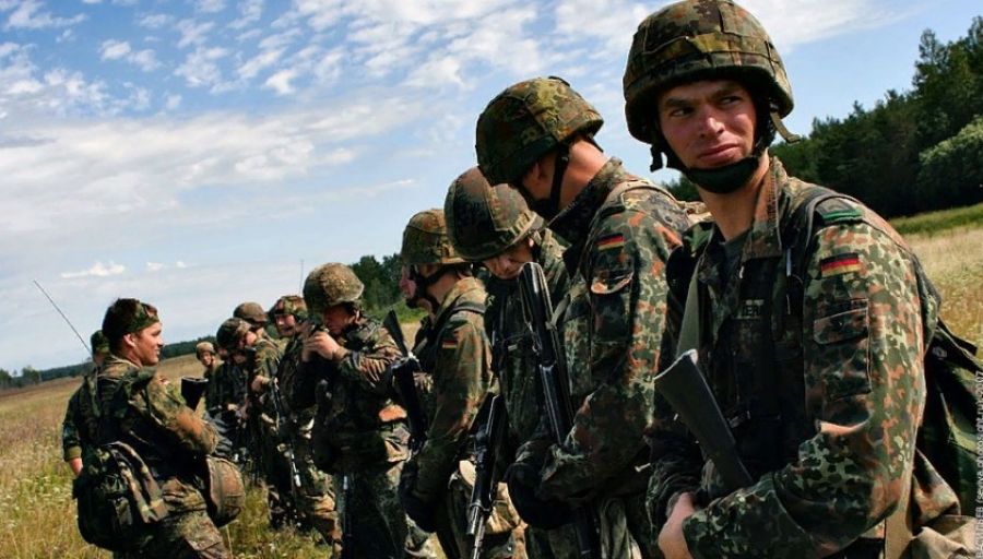 Der Spiegel: Военнослужащие ФГР отказываются служить из-за эскалации на Украине