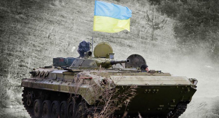 Уничтожение БМП ВС Украины противотанковой пушкой «Рапира» попало на видео