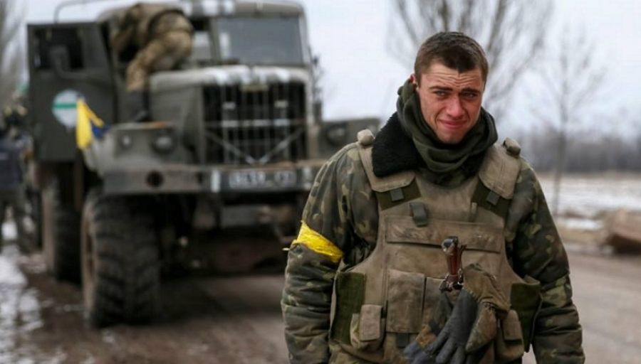 Западная общественность выступила за прекращение военной и финансовой поддержки Украины