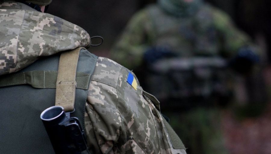 Солдат ВСУ показал сожжение домов в сёлах на Луганщине